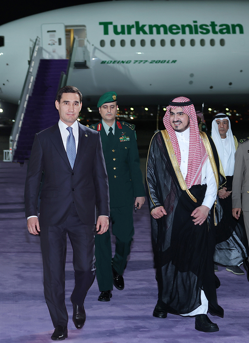 Hormatly Prezidentimiz Serdar Berdimuhamedow Saud Arabystany Patyşalygyna iş sapary bilen ugrady